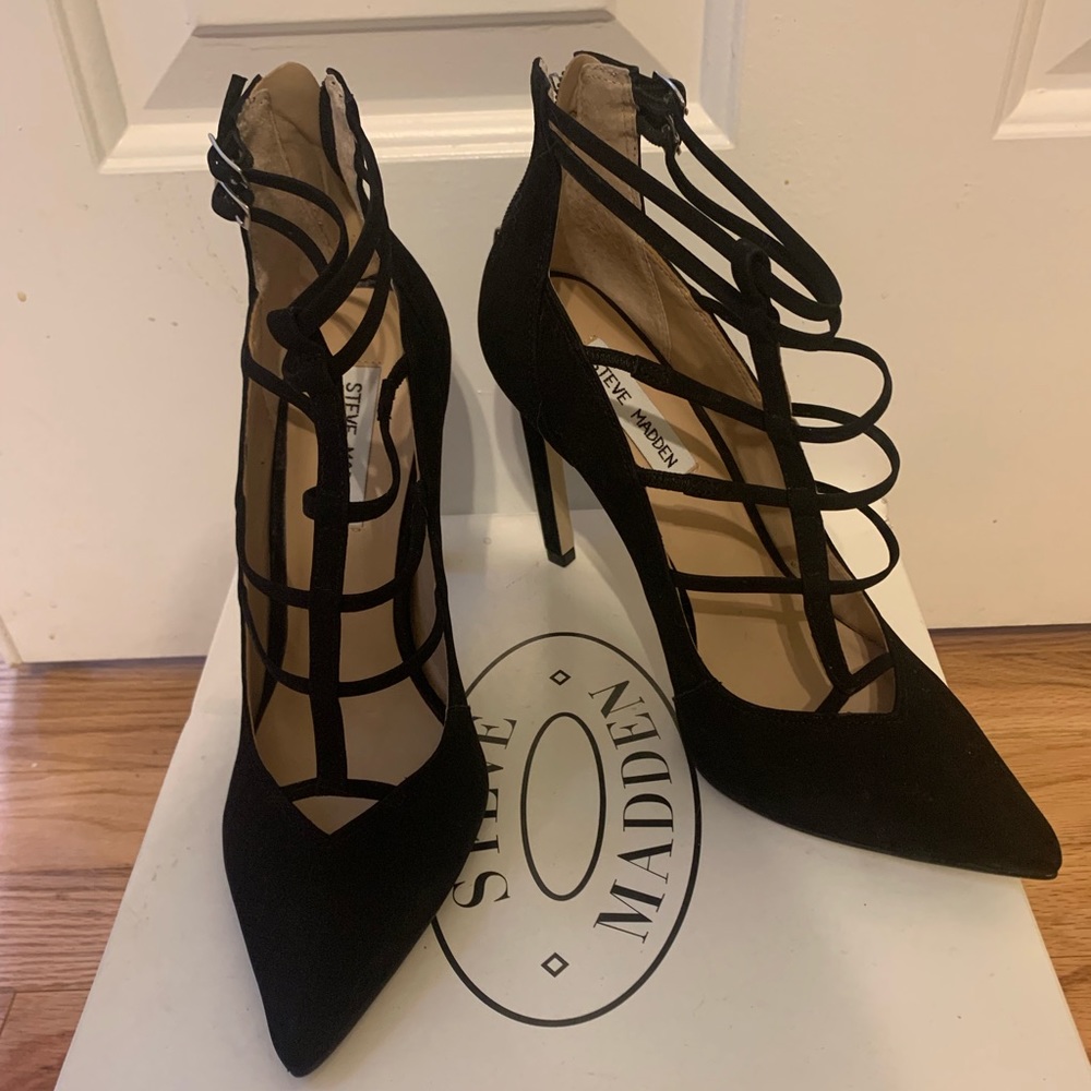 Steve Madden Black stroppy pumps size 8